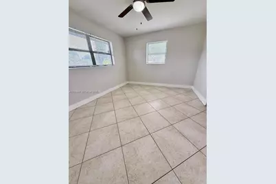2240 N 57th Way #0, Hollywood, FL 33021 - Photo 10