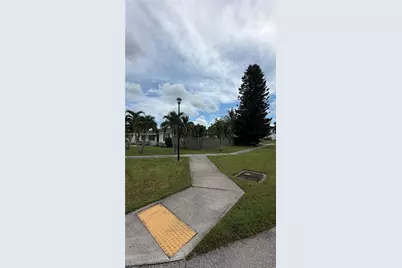 19480 Dakota Ct, Boca Raton, FL 33434 - Photo 2