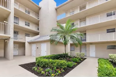 9471 Evergreen Pl #307, Davie, FL 33324 - Photo 2