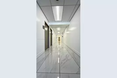 2500 Hollywood Blvd #302, Hollywood, FL 33020 - Photo 10