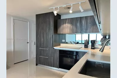 3131 NE 7th Ave #3003, Miami, FL 33137 - Photo 8