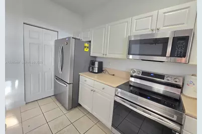 13211 SW 127th Ct, Miami, FL 33186 - Photo 4