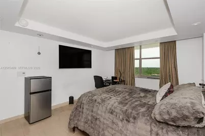 11111 Biscayne Blvd #12B, Miami, FL 33181 - Photo 16
