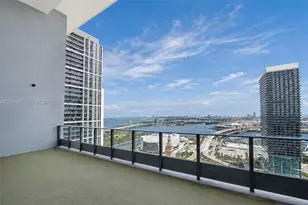 121 NE 5th St, Miami, FL 33132 - Photo 14