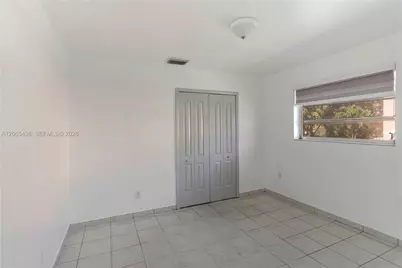 642 E 2nd Ave #A, Hialeah, FL 33010 - Photo 8