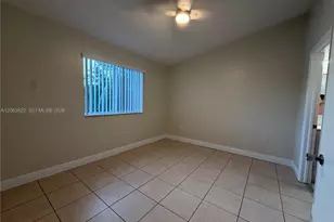1250 SE 29th St, Homestead, FL 33035 - Photo 8