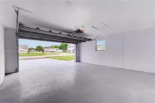 8500 SW 20th St, North Lauderdale, FL 33068 - Photo 30
