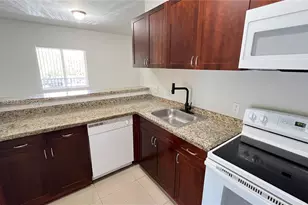 909 SW 15th Ave, Miami, FL 33135 - Photo 6