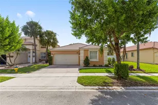363 NW 158th Ave, Pembroke Pines, FL 33028 - Photo 1