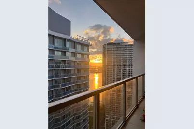 55 SE 6th St #4305, Miami, FL 33131 - Photo 16