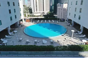 55 SE 6th St, Miami, FL 33131 - Photo 18