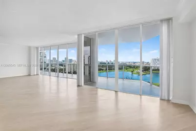 20281 E Country Club Dr #1801, Aventura, FL 33180 - Photo 2