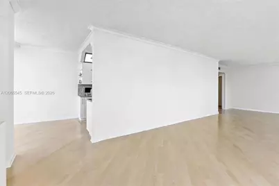 20281 E Country Club Dr #1801, Aventura, FL 33180 - Photo 6
