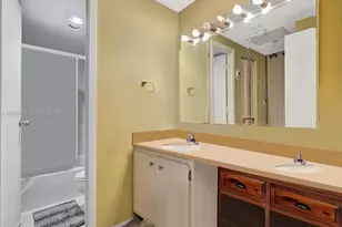 300 Bayview Dr, Sunny Isles Beach, FL 33160 - Photo 8