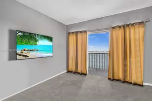 300 Bayview Dr, Sunny Isles Beach, FL 33160 - Photo 4