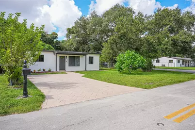 6336 Garfield St, Hollywood, FL 33024 - Photo 2