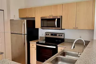 8010 N Nob Hill Rd, Tamarac, FL 33321 - Photo 4