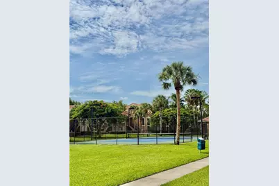 8010 N Nob Hill Rd #102, Tamarac, FL 33321 - Photo 20