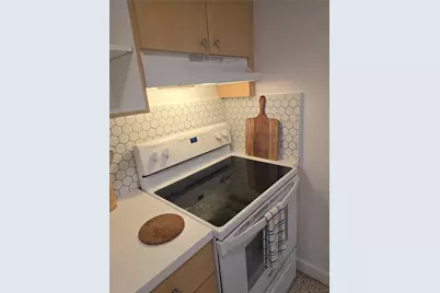 651 SW 3rd St #3, Miami, FL 33130 - Photo 4