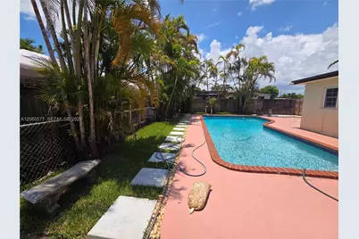 10500 SW 30th St, Miami, FL 33165 - Photo 36
