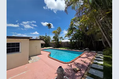 10500 SW 30th St, Miami, FL 33165 - Photo 42