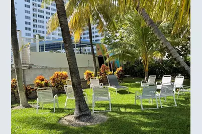 5001 Collins Ave #9E, Miami Beach, FL 33140 - Photo 18