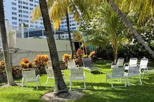 5001 Collins Ave, Miami Beach, FL 33140 - Photo 18