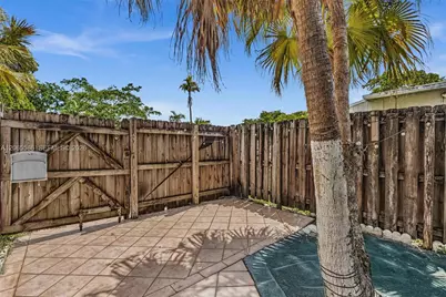 1943 Rodman St, Hollywood, FL 33020 - Photo 32