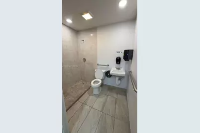 1671 W 37th St #2, Hialeah, FL 33012 - Photo 18