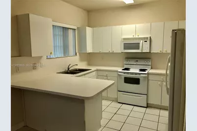 2733 NE 3rd Ct #103, Homestead, FL 33033 - Photo 2