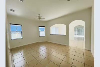 18162 NW 91st Ct #18162, Hialeah, FL 33018 - Photo 4