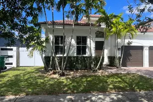 18162 NW 91st Ct, Hialeah, FL 33018 - Photo 2