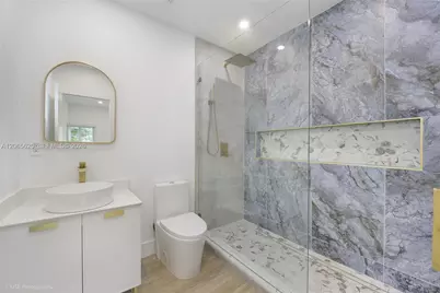 1654 SW 18th Ave #1, Miami, FL 33145 - Photo 4