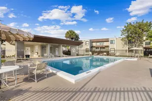 10050 NW 9th St Cir, Miami, FL 33172 - Photo 38