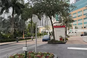 350 S Miami Ave, Miami, FL 33130 - Photo 16