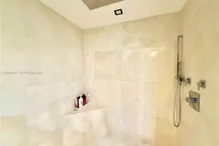 17301 Biscayne Blvd, North Miami Beach, FL 33160 - Photo 26