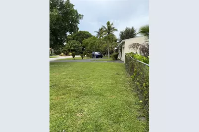 10860 NE 11th Ave, Miami, FL 33161 - Photo 6