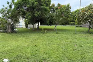 10860 NE 11th Ave, Miami, FL 33161 - Photo 8