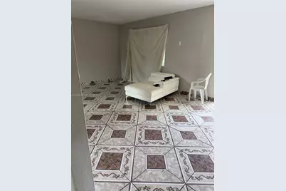 10860 NE 11th Ave, Miami, FL 33161 - Photo 32