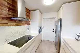 16850 S Glades Dr, North Miami Beach, FL 33162 - Photo 10