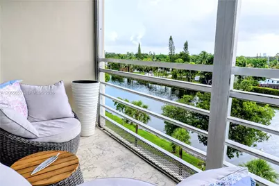 16850 S Glades Dr #5C, North Miami Beach, FL 33162 - Photo 1