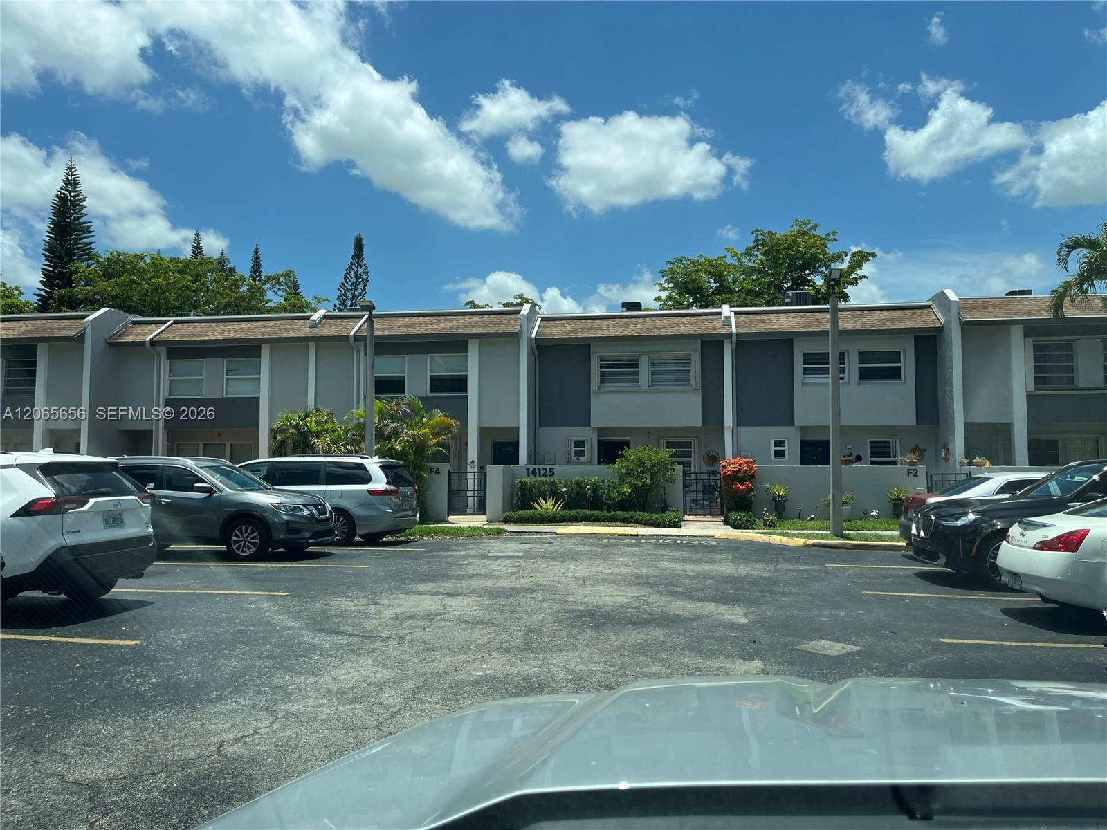 14125 SW 66th St #F4 - 14125 SW 66th St #F4, Miami, FL 33183 Luxury Property | Jose Angel Pina