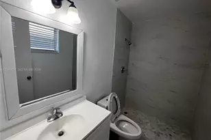 707 N 11th Ave, Hollywood, FL 33019 - Photo 8