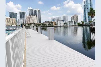 137 Golden Isles Dr #912, Hallandale Beach, FL 33009 - Photo 4