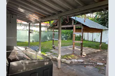 120 NE 185th Ter #120, Miami, FL 33179 - Photo 10