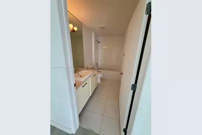 151 SE 1 Street #2207, Miami, FL 33131 - Photo 8