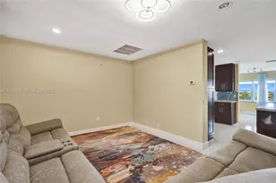 215 SE 3rd Ave, Hallandale Beach, FL 33009 - Photo 6