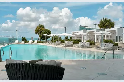 300 Biscayne Boulevard Way #4201E, Miami, FL 33131 - Photo 32