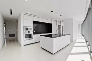 300 Biscayne Blvd Way, Miami, FL 33131 - Photo 8