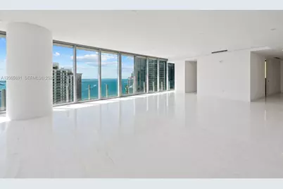300 Biscayne Boulevard Way #4201E, Miami, FL 33131 - Photo 12